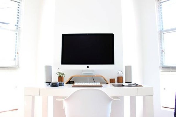 Comment créer un setup informatique ergonomique pour travailler plus confortablement ?
